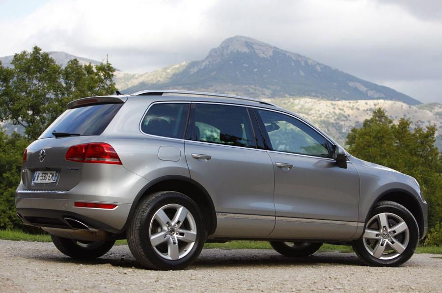  Volkswagen Touareg Hybrid 2011 года  (фото 49 из 49)